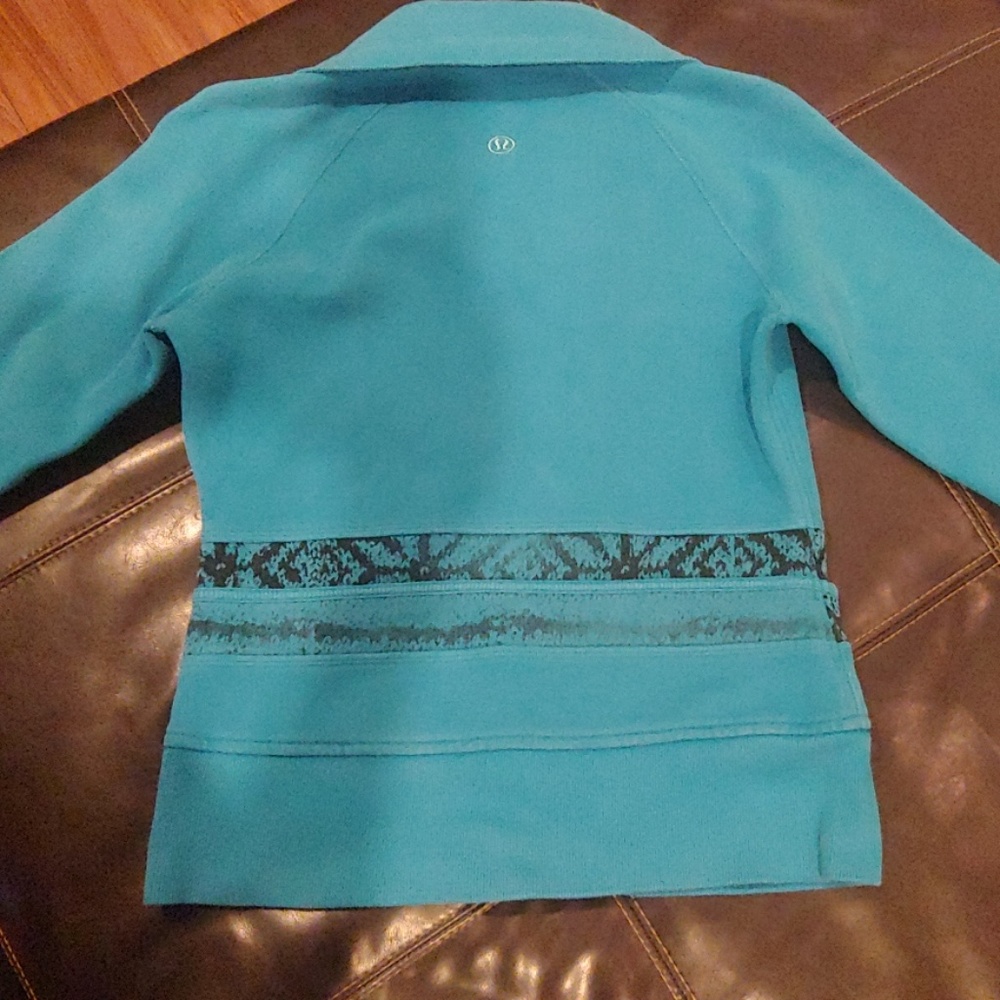 Lululemon Jacket - Picture 4 of 9